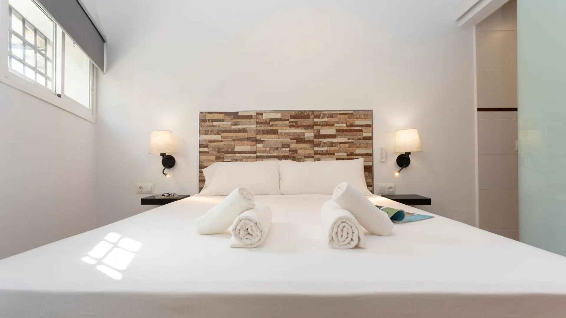 Estudio Con Encanto En Malaga Centro By Rent Me 0*,
